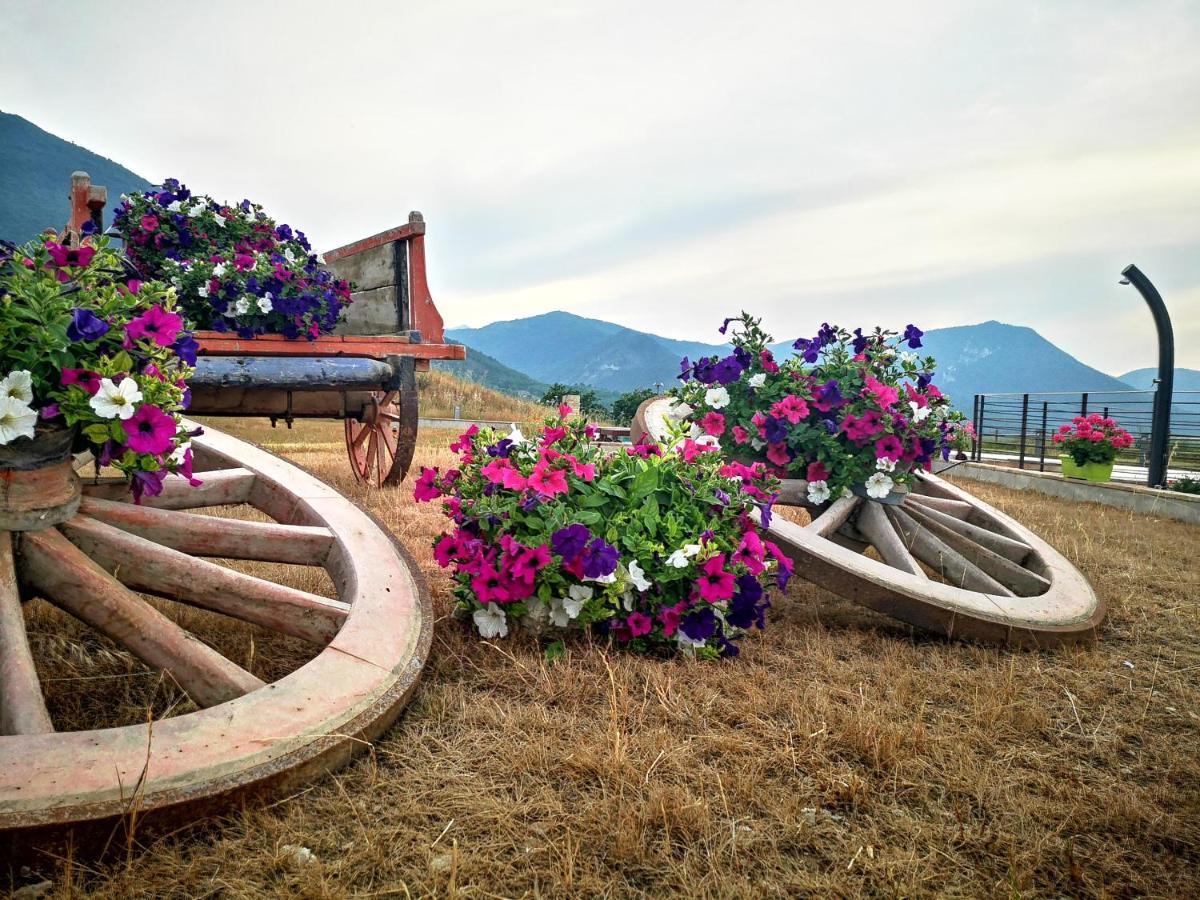 Tenuta Grimaldi Wine Resort Мателика Екстериор снимка